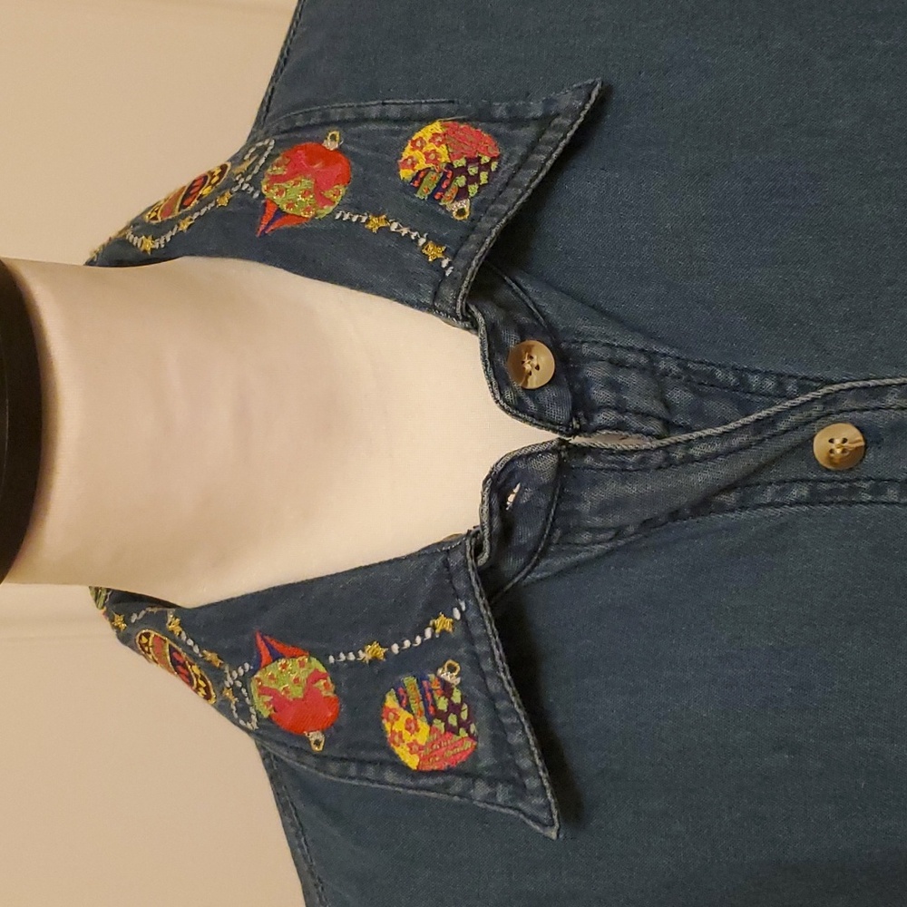 Storybook Knits HSN Soft Denim Christmas Shirt